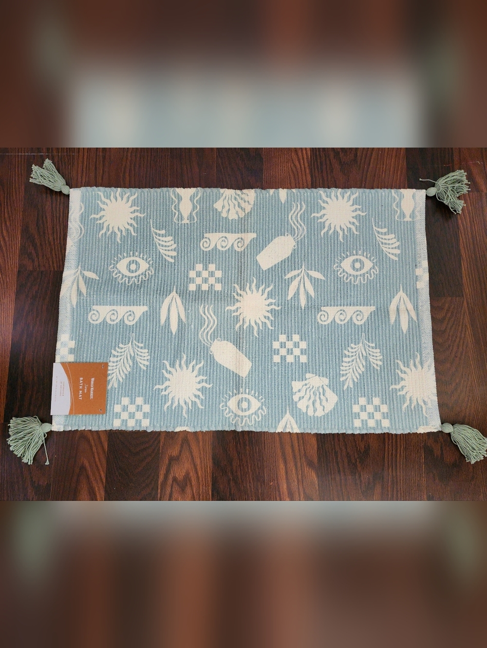 Bath Rug Mat  Hand Woven With Tassels 20x30 New With Tags Aqua Ivory